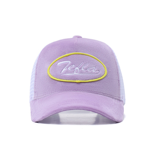 Atualize sua cole&ccedil;&atilde;o de chap&eacute;us com nosso bon&eacute; Trucker de camur&ccedil;a de 5 pain&eacute;is